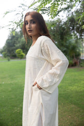 Rivora- White Handmade Kurta with Tarkashi